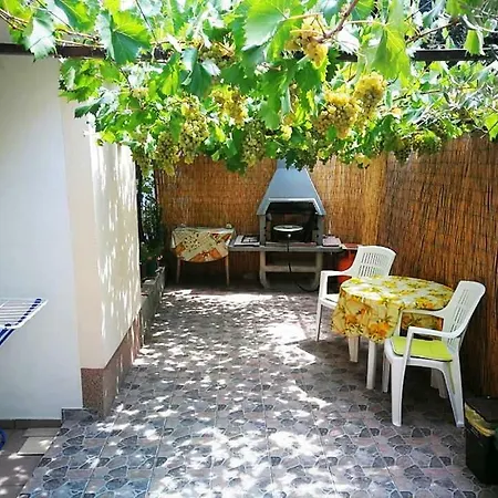 Studio Apartman Mira Appartamento